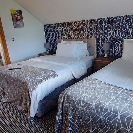 באליקאסל Carnately Lodge מראה חיצוני תמונה
