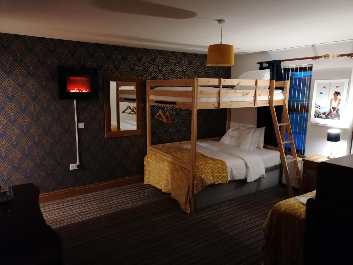 באליקאסל Carnately Lodge מראה חיצוני תמונה